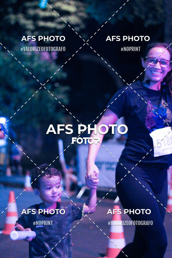 Compra tus fotos del eventoNeon Night Run 2019 - Belo Horizonte En Fotop