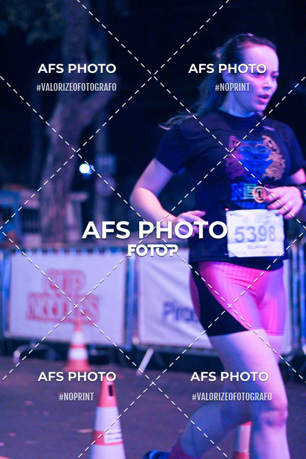 Compra tus fotos del eventoNeon Night Run 2019 - Belo Horizonte En Fotop