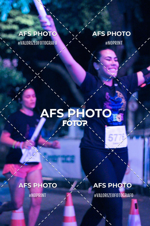 Buy your photos of the eventNeon Night Run 2019 - Belo Horizonte on Fotop
