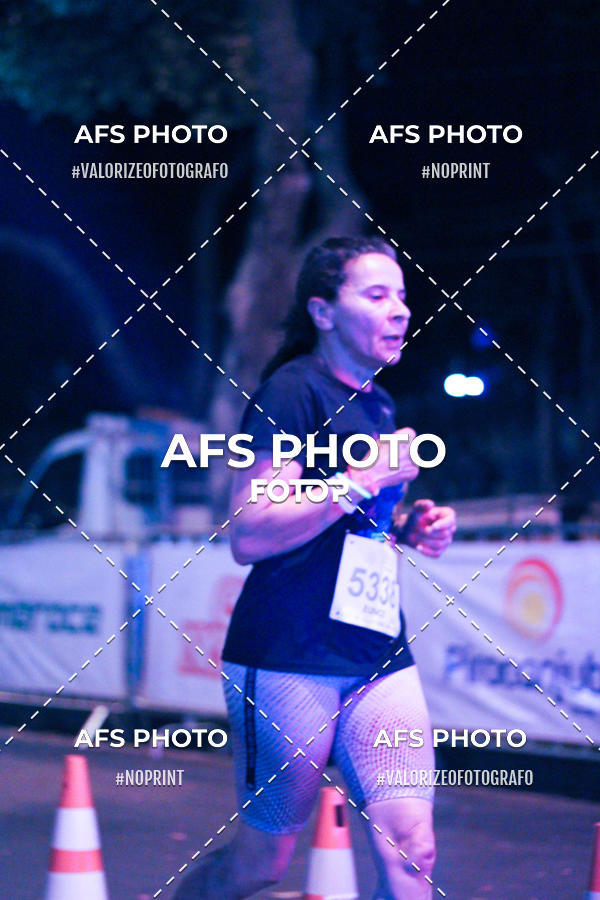 Compra tus fotos del eventoNeon Night Run 2019 - Belo Horizonte En Fotop