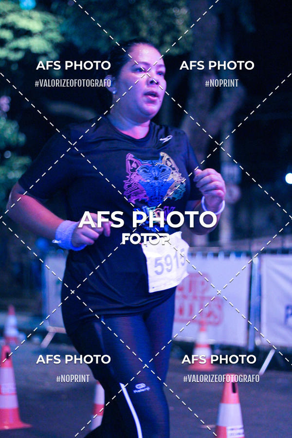 Compra tus fotos del eventoNeon Night Run 2019 - Belo Horizonte En Fotop