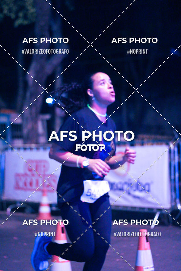 Compra tus fotos del eventoNeon Night Run 2019 - Belo Horizonte En Fotop