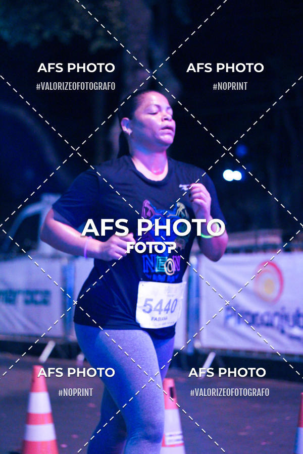 Buy your photos of the eventNeon Night Run 2019 - Belo Horizonte on Fotop