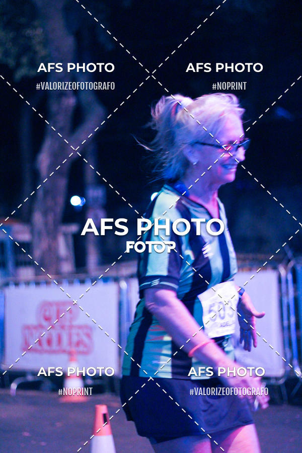 Buy your photos of the eventNeon Night Run 2019 - Belo Horizonte on Fotop