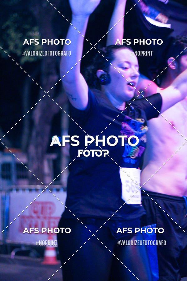Buy your photos of the eventNeon Night Run 2019 - Belo Horizonte on Fotop