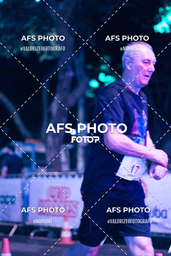 Buy your photos of the eventNeon Night Run 2019 - Belo Horizonte on Fotop