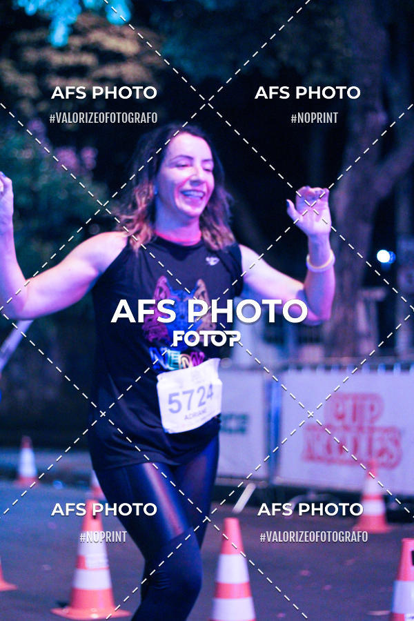 Acquista le foto dell'eventoNeon Night Run 2019 - Belo Horizonte in Fotop