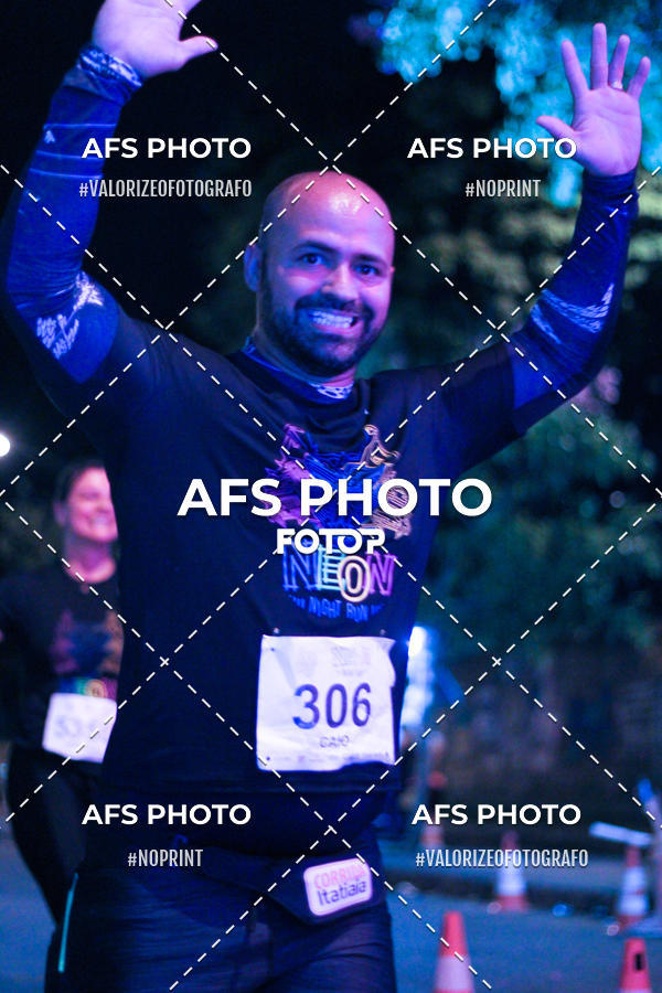 Acquista le foto dell'eventoNeon Night Run 2019 - Belo Horizonte in Fotop