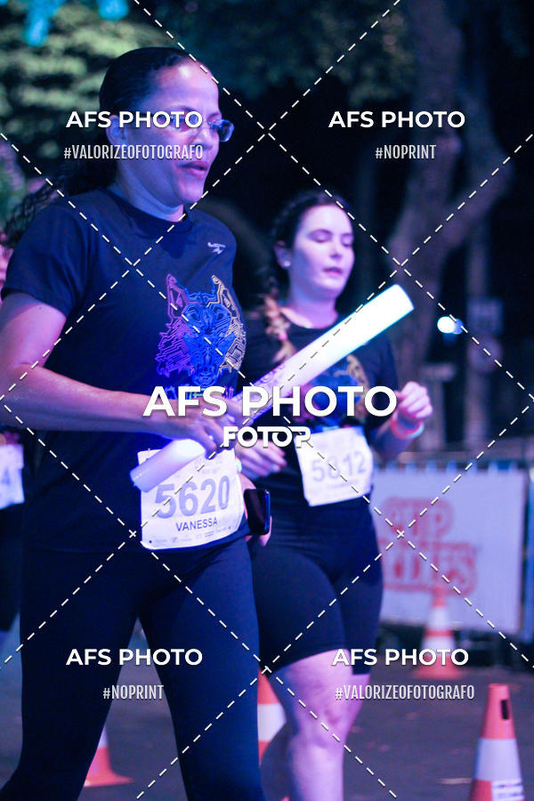 Acquista le foto dell'eventoNeon Night Run 2019 - Belo Horizonte in Fotop