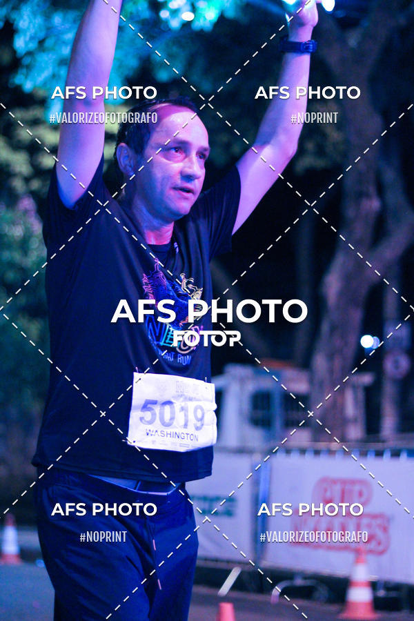 Acquista le foto dell'eventoNeon Night Run 2019 - Belo Horizonte in Fotop