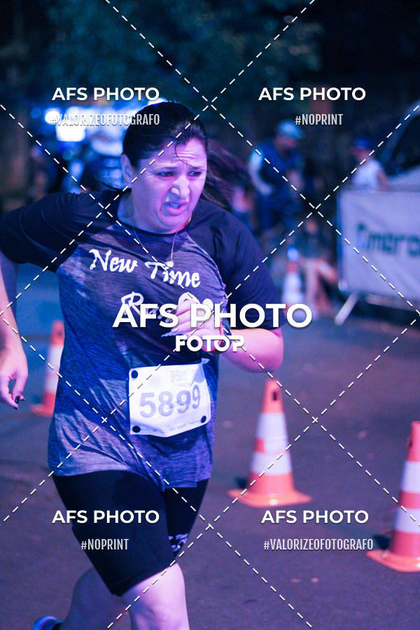 Acquista le foto dell'eventoNeon Night Run 2019 - Belo Horizonte in Fotop