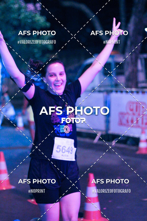 Acquista le foto dell'eventoNeon Night Run 2019 - Belo Horizonte in Fotop