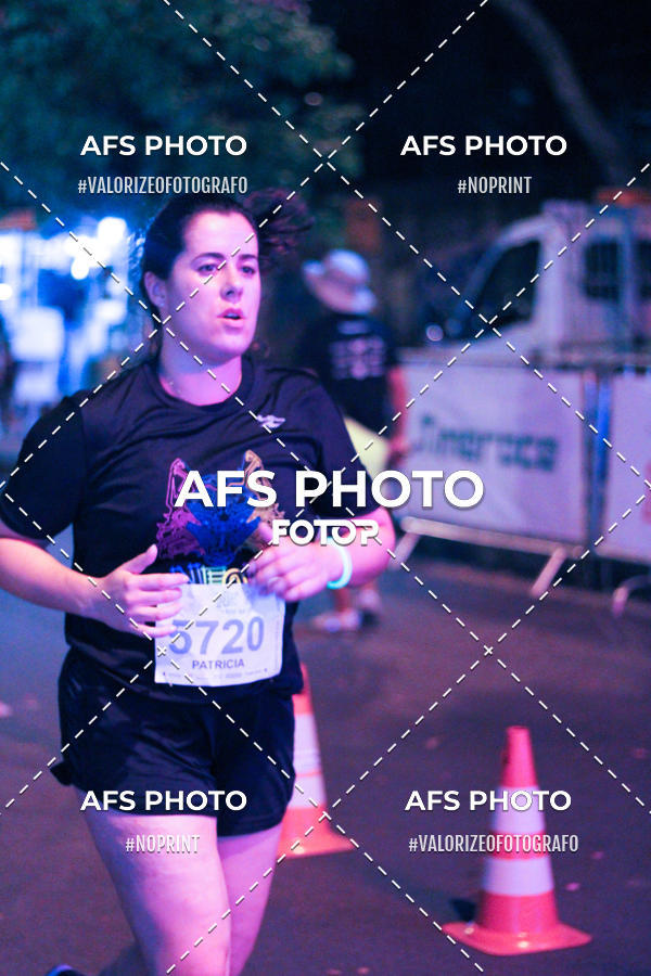 Acquista le foto dell'eventoNeon Night Run 2019 - Belo Horizonte in Fotop