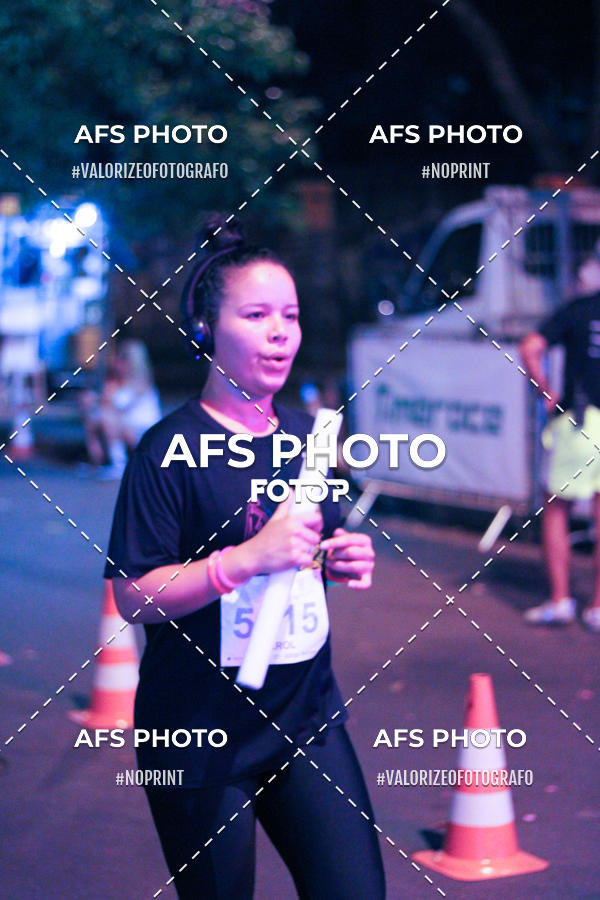 Achetez vos photos de l'vnementNeon Night Run 2019 - Belo Horizonte sur Fotop