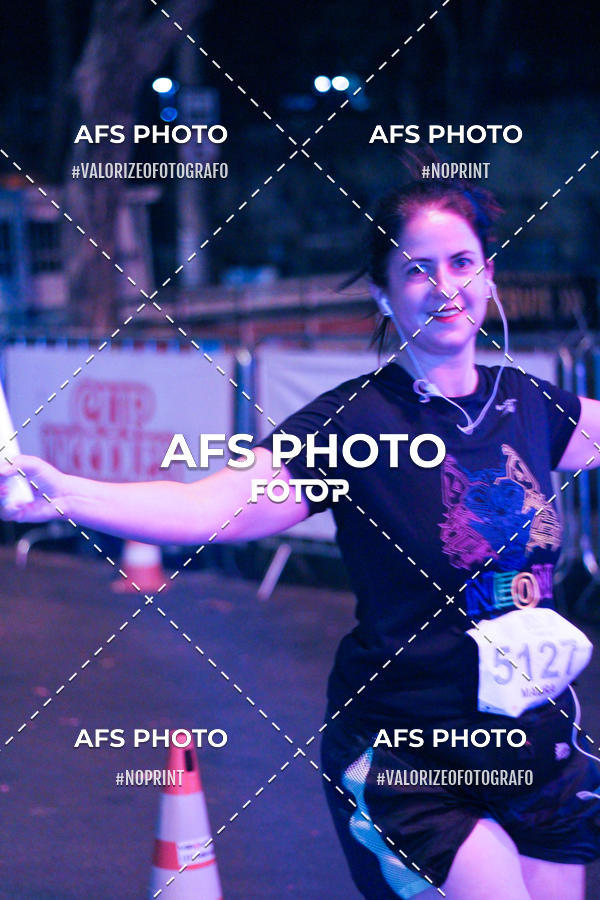 Achetez vos photos de l'vnementNeon Night Run 2019 - Belo Horizonte sur Fotop