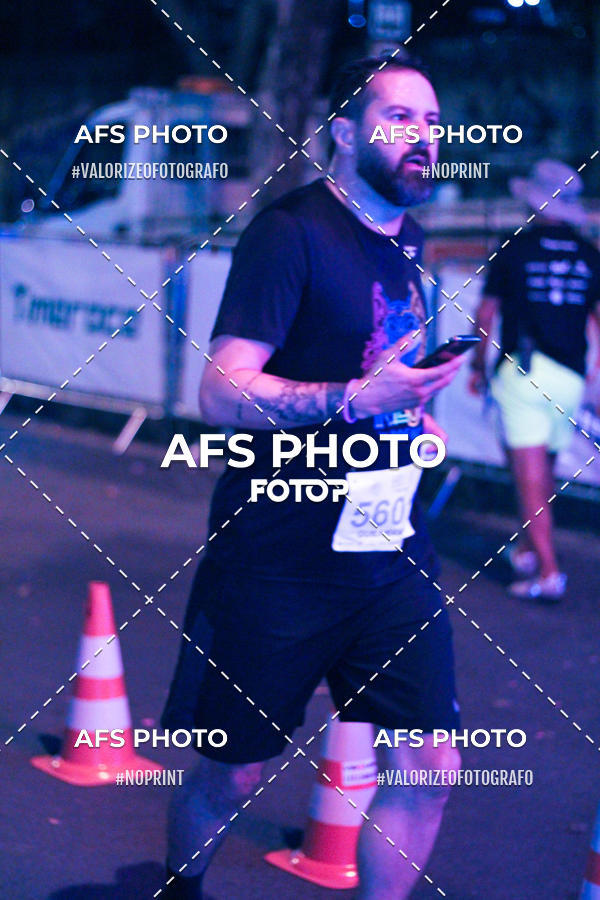 Achetez vos photos de l'vnementNeon Night Run 2019 - Belo Horizonte sur Fotop