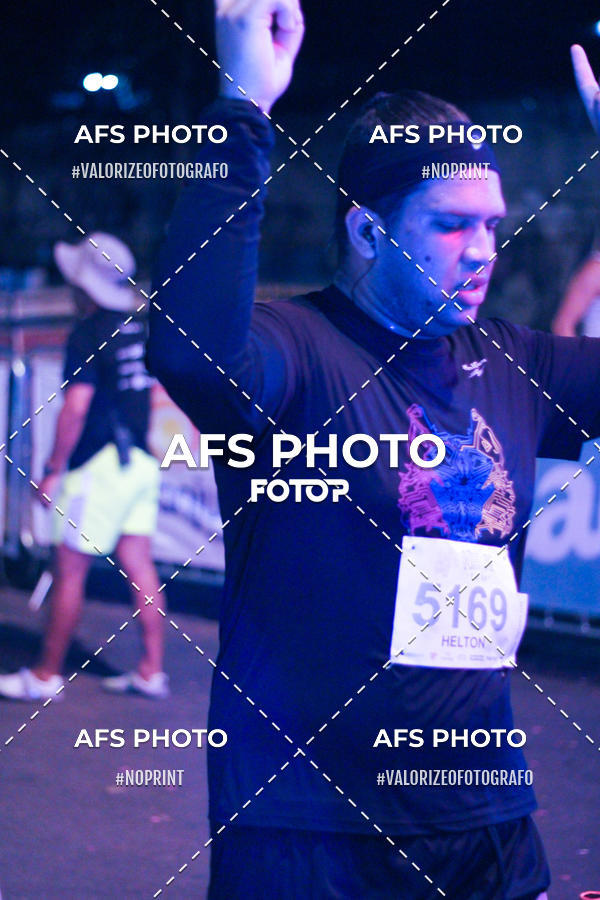 Buy your photos of the eventNeon Night Run 2019 - Belo Horizonte on Fotop