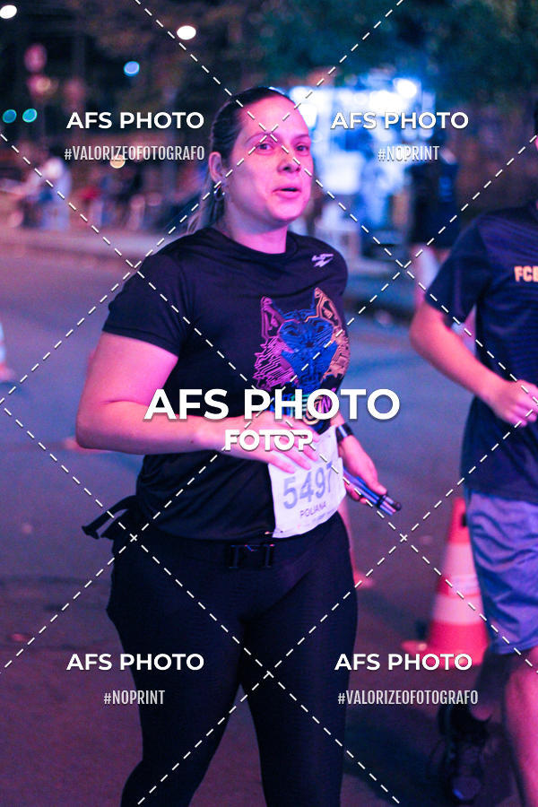 Buy your photos of the eventNeon Night Run 2019 - Belo Horizonte on Fotop