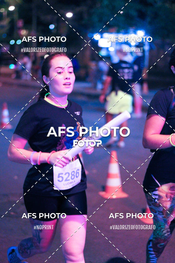 Buy your photos of the eventNeon Night Run 2019 - Belo Horizonte on Fotop