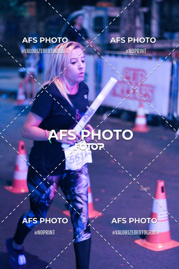 Buy your photos of the eventNeon Night Run 2019 - Belo Horizonte on Fotop