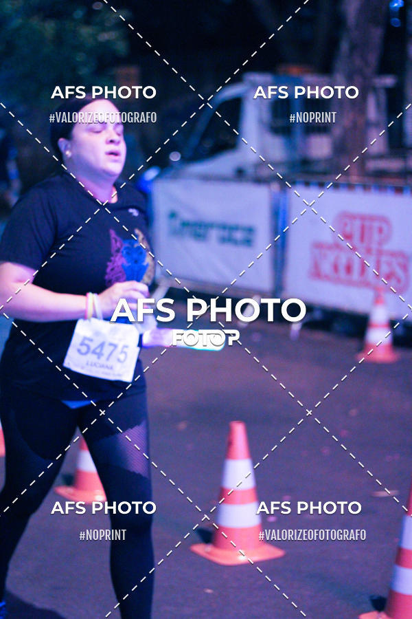 Buy your photos of the eventNeon Night Run 2019 - Belo Horizonte on Fotop
