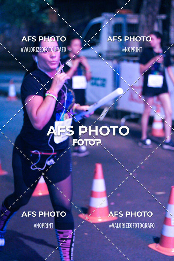 Buy your photos of the eventNeon Night Run 2019 - Belo Horizonte on Fotop