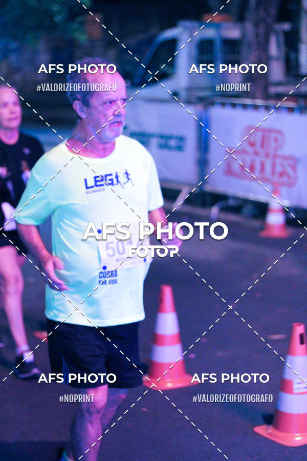 Buy your photos of the eventNeon Night Run 2019 - Belo Horizonte on Fotop