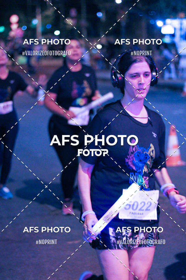 Compra tus fotos del eventoNeon Night Run 2019 - Belo Horizonte En Fotop