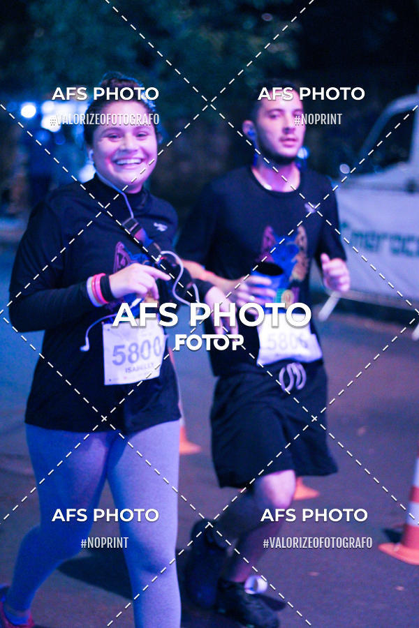 Compra tus fotos del eventoNeon Night Run 2019 - Belo Horizonte En Fotop