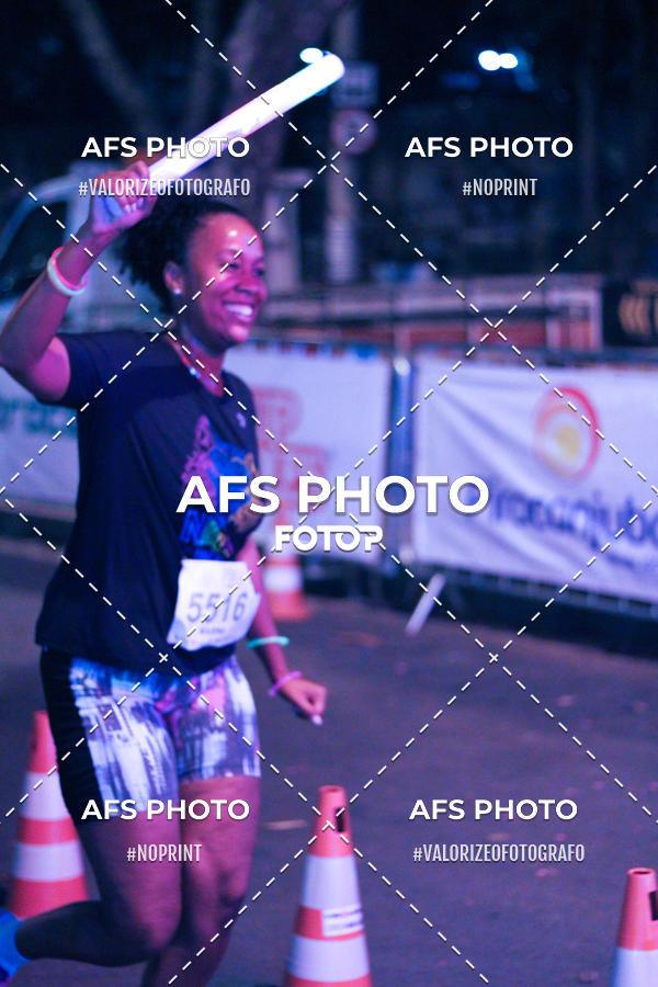 Compra tus fotos del eventoNeon Night Run 2019 - Belo Horizonte En Fotop