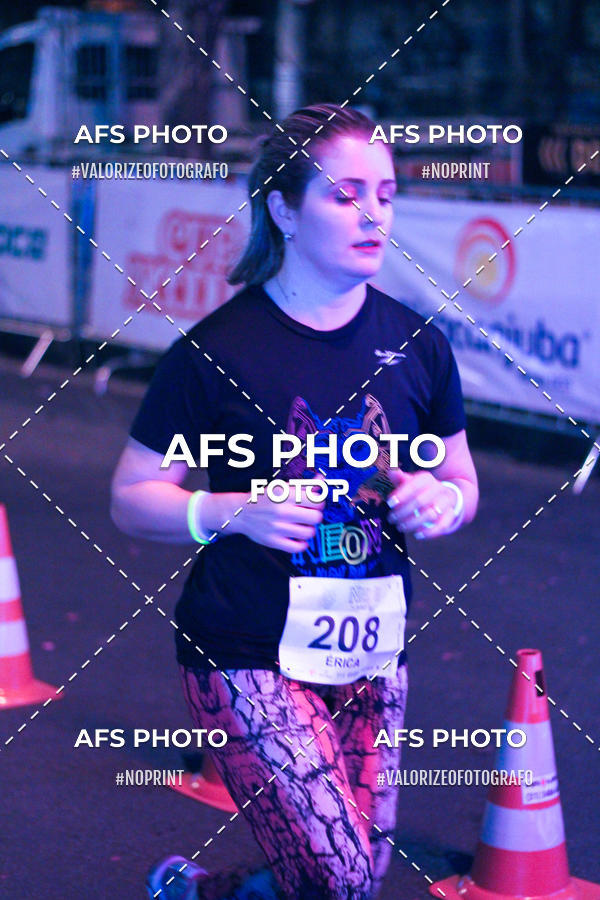 Compra tus fotos del eventoNeon Night Run 2019 - Belo Horizonte En Fotop