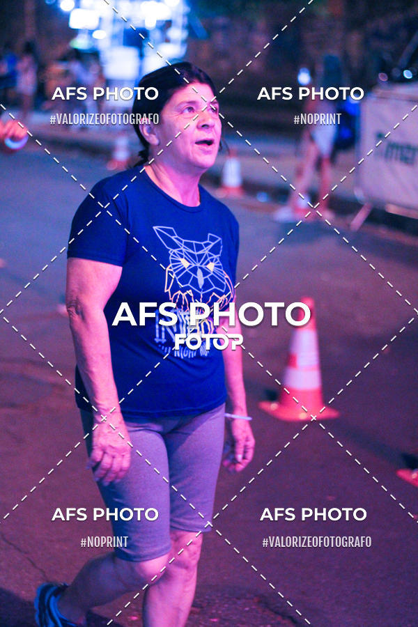 Compra tus fotos del eventoNeon Night Run 2019 - Belo Horizonte En Fotop