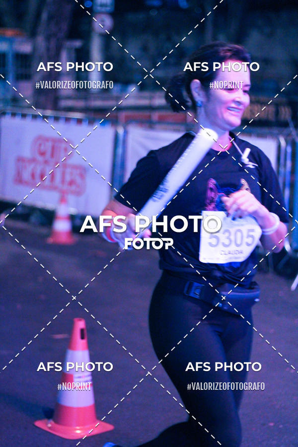 Compra tus fotos del eventoNeon Night Run 2019 - Belo Horizonte En Fotop