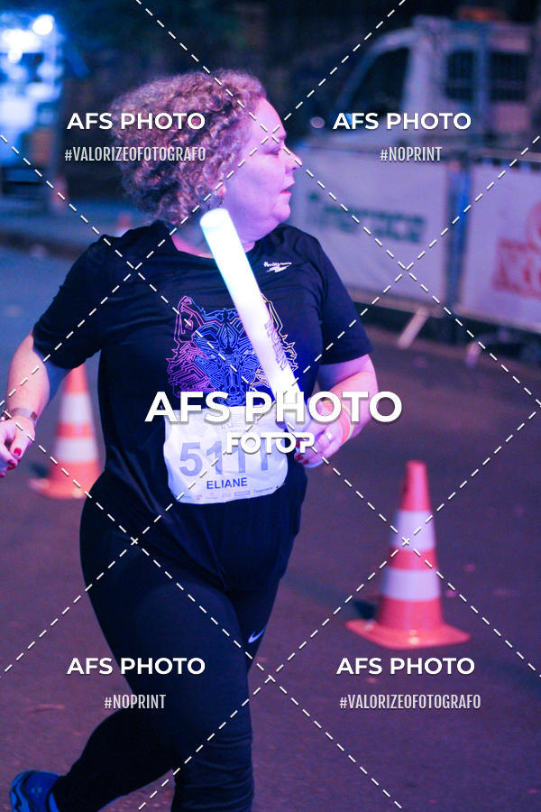 Compra tus fotos del eventoNeon Night Run 2019 - Belo Horizonte En Fotop