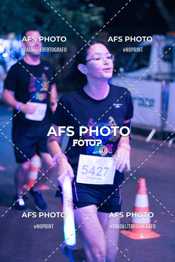 Compra tus fotos del eventoNeon Night Run 2019 - Belo Horizonte En Fotop