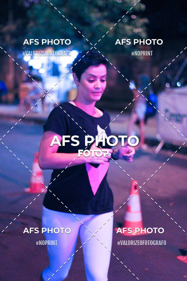 Compre as suas fotos do eventoNeon Night Run 2019 - Belo Horizonte no Fotop