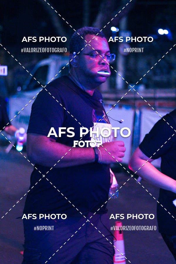 Compre as suas fotos do eventoNeon Night Run 2019 - Belo Horizonte no Fotop
