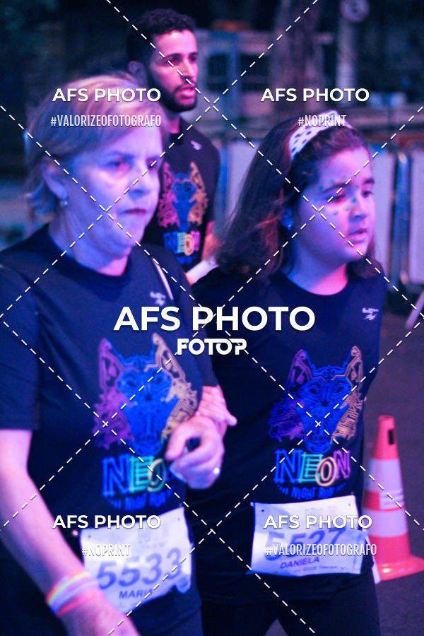 Compre as suas fotos do eventoNeon Night Run 2019 - Belo Horizonte no Fotop