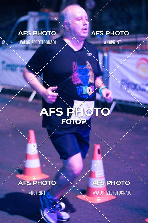 Compre as suas fotos do eventoNeon Night Run 2019 - Belo Horizonte no Fotop