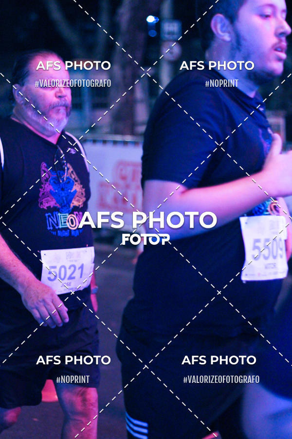 Compre as suas fotos do eventoNeon Night Run 2019 - Belo Horizonte no Fotop