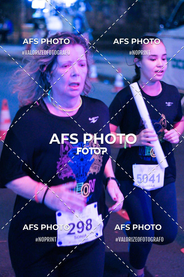 Compra tus fotos del eventoNeon Night Run 2019 - Belo Horizonte En Fotop