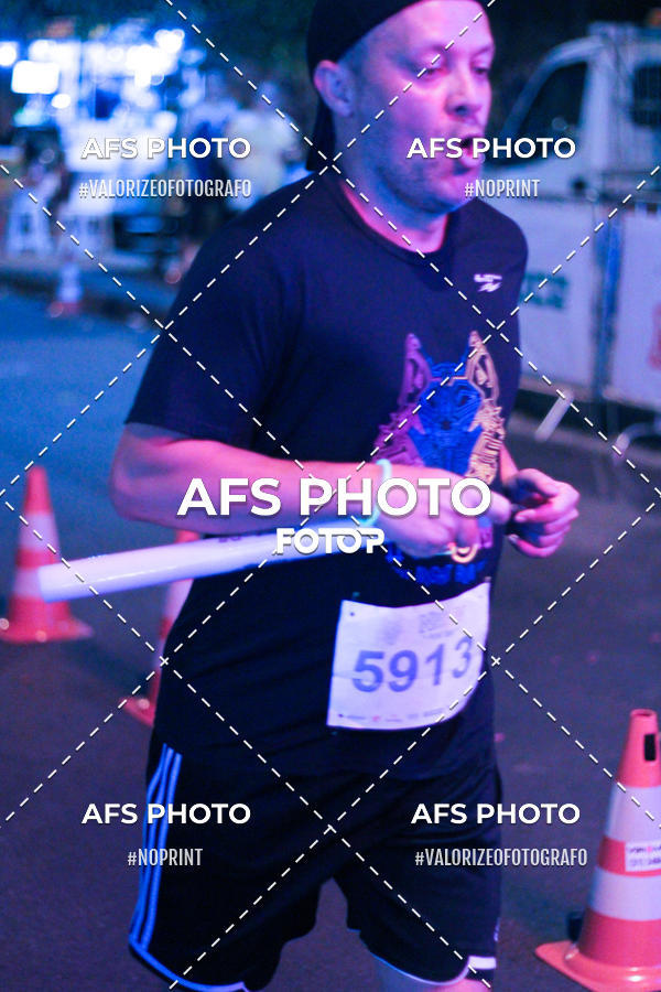 Compra tus fotos del eventoNeon Night Run 2019 - Belo Horizonte En Fotop