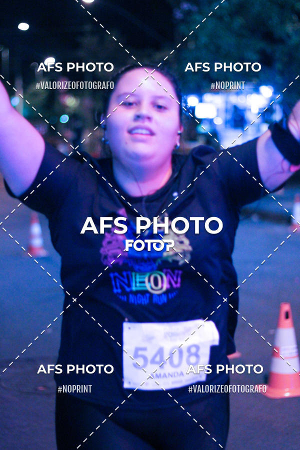 Compra tus fotos del eventoNeon Night Run 2019 - Belo Horizonte En Fotop