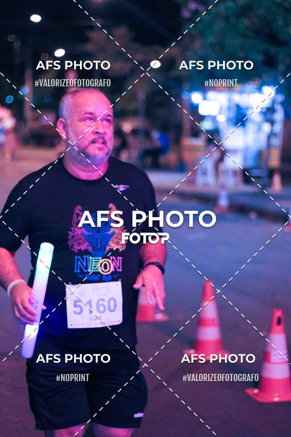 Compra tus fotos del eventoNeon Night Run 2019 - Belo Horizonte En Fotop