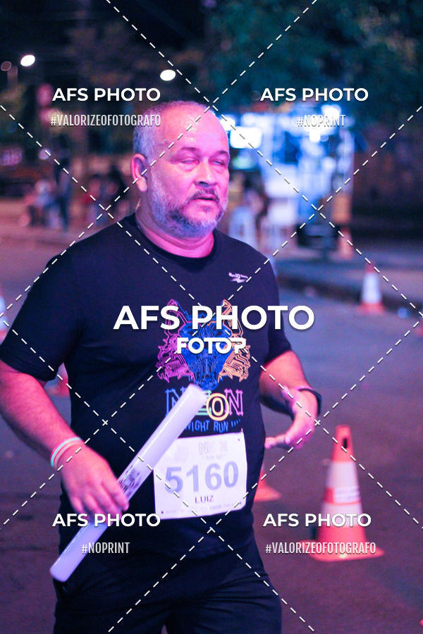 Compra tus fotos del eventoNeon Night Run 2019 - Belo Horizonte En Fotop