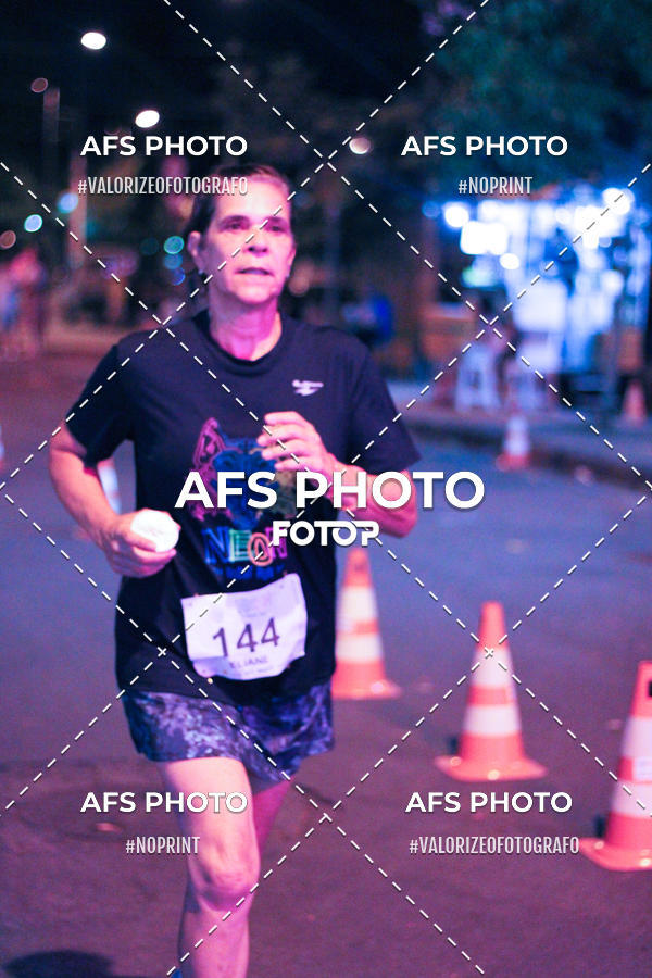 Compra tus fotos del eventoNeon Night Run 2019 - Belo Horizonte En Fotop