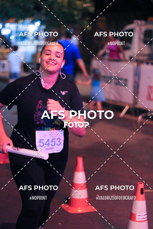 Buy your photos of the eventNeon Night Run 2019 - Belo Horizonte on Fotop