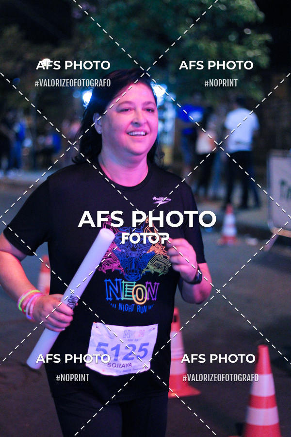 Buy your photos of the eventNeon Night Run 2019 - Belo Horizonte on Fotop