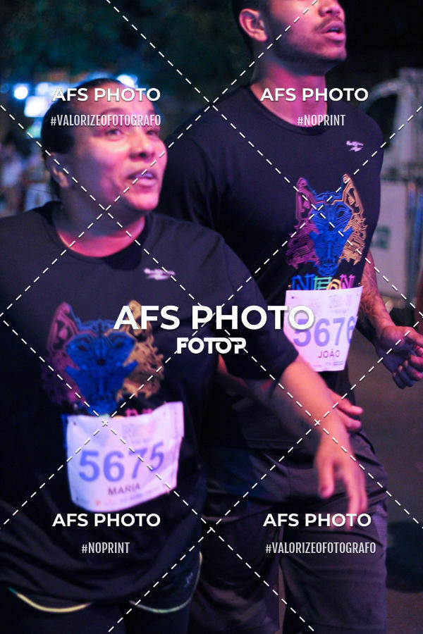 Buy your photos of the eventNeon Night Run 2019 - Belo Horizonte on Fotop