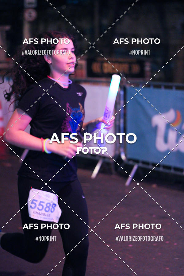 Buy your photos of the eventNeon Night Run 2019 - Belo Horizonte on Fotop